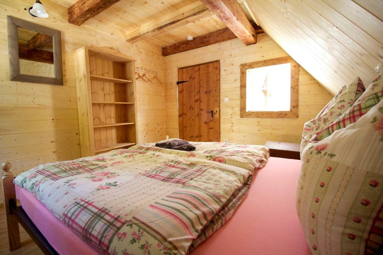 Ferienhaus Anno Dazumal, Wie Zu Opa'S Zeiten Klingenthal Luaran gambar