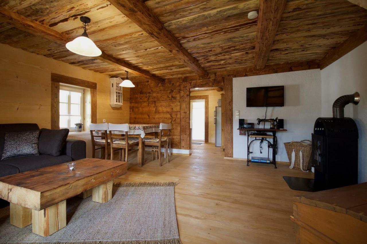 Ferienhaus Anno Dazumal, Wie Zu Opa'S Zeiten Klingenthal Luaran gambar