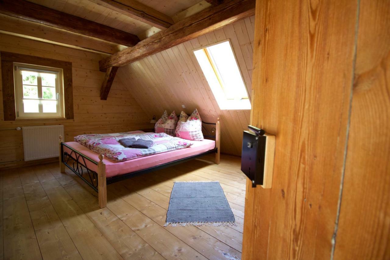 Ferienhaus Anno Dazumal, Wie Zu Opa'S Zeiten Klingenthal Luaran gambar