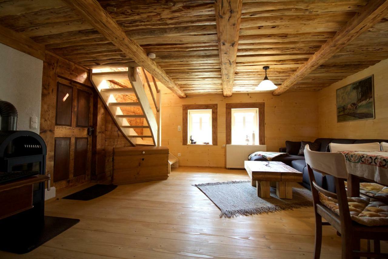 Ferienhaus Anno Dazumal, Wie Zu Opa'S Zeiten Klingenthal Luaran gambar