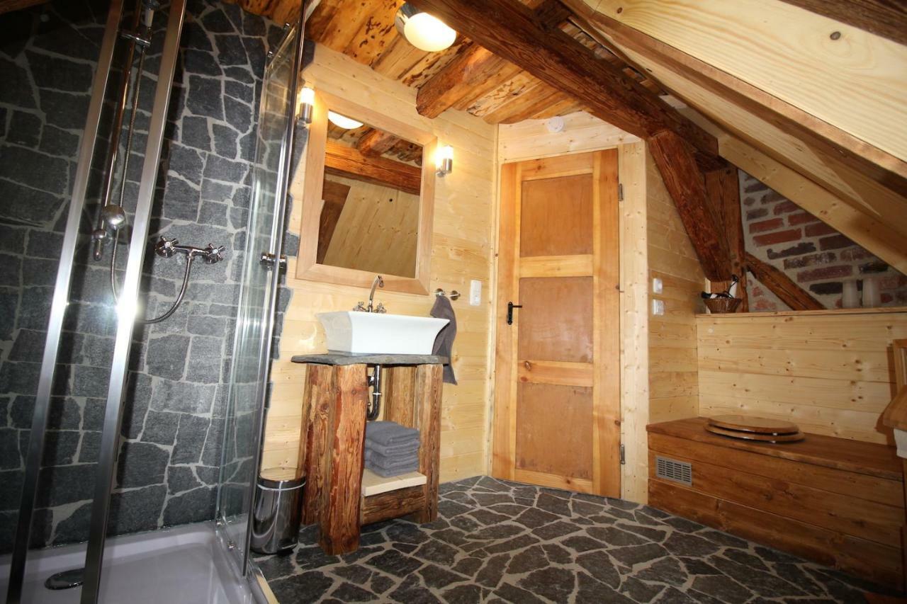 Ferienhaus Anno Dazumal, Wie Zu Opa'S Zeiten Klingenthal Luaran gambar