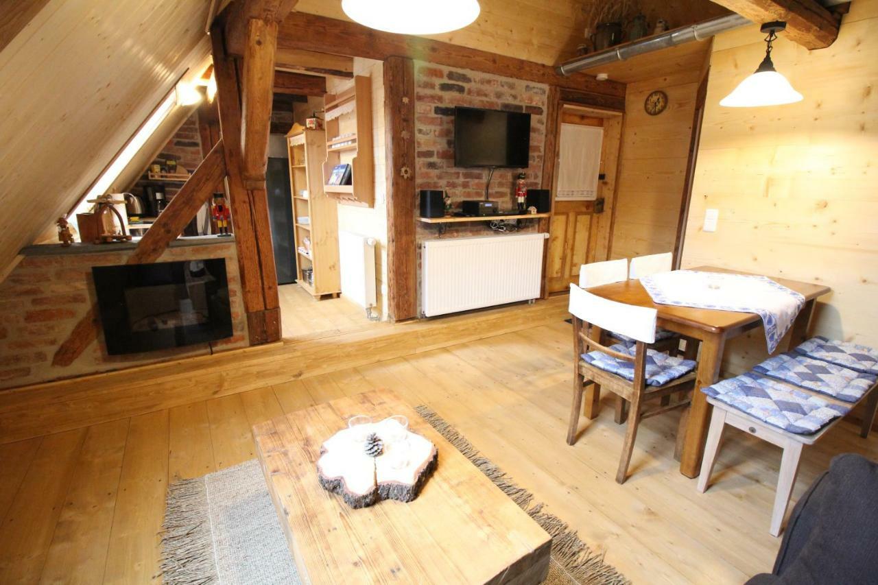 Ferienhaus Anno Dazumal, Wie Zu Opa'S Zeiten Klingenthal Luaran gambar