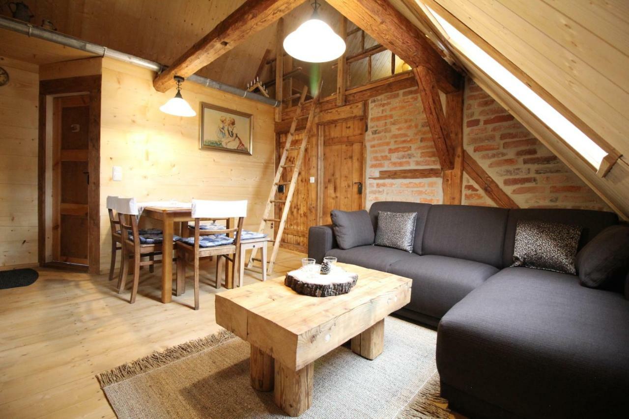 Ferienhaus Anno Dazumal, Wie Zu Opa'S Zeiten Klingenthal Luaran gambar