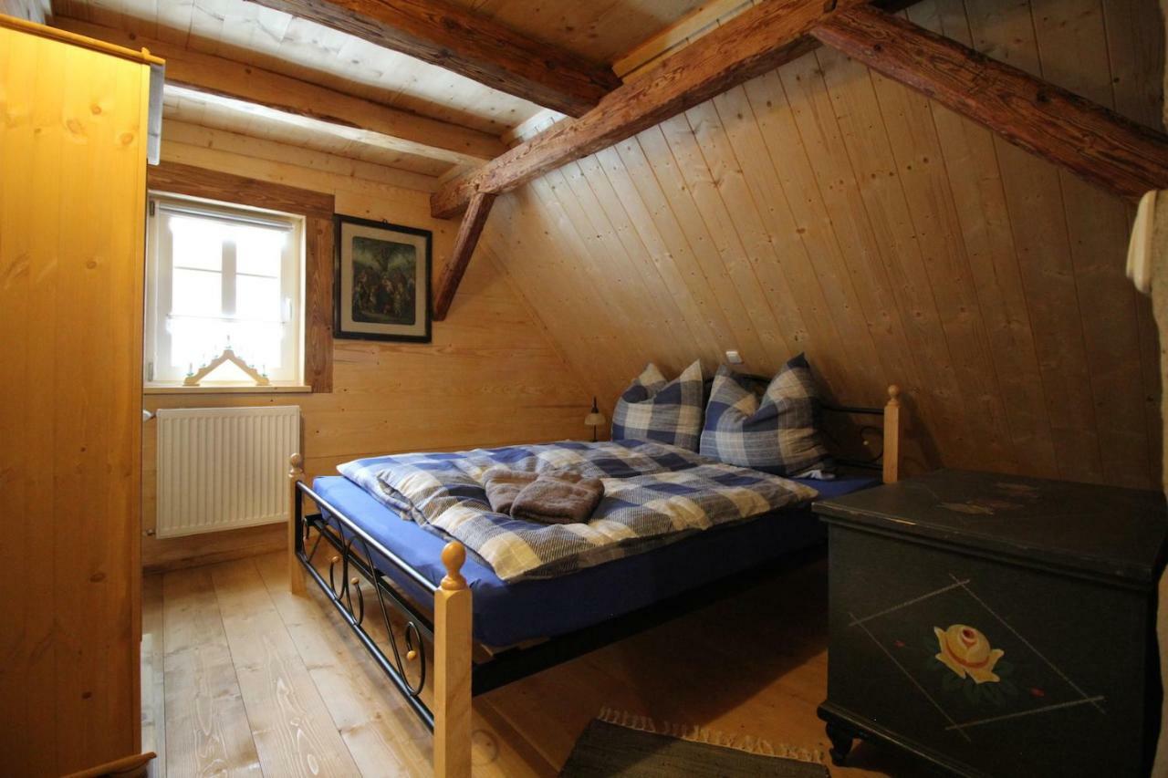 Ferienhaus Anno Dazumal, Wie Zu Opa'S Zeiten Klingenthal Luaran gambar