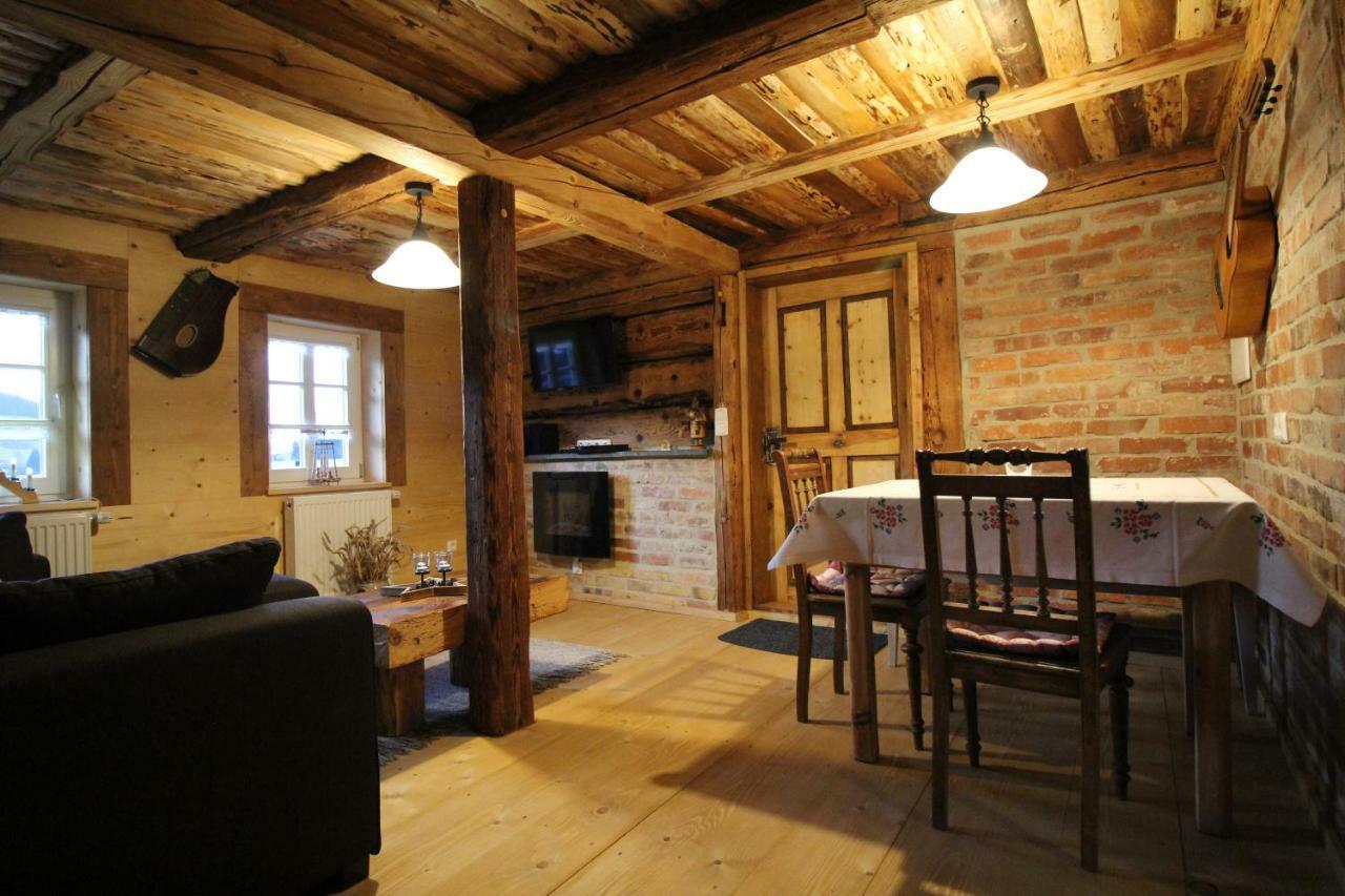 Ferienhaus Anno Dazumal, Wie Zu Opa'S Zeiten Klingenthal Luaran gambar